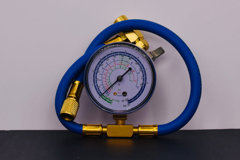 OilCharge for R22 Systems – 12 × 4 oz Cans – Restores Lost Lubrication & Protects A/C Systems